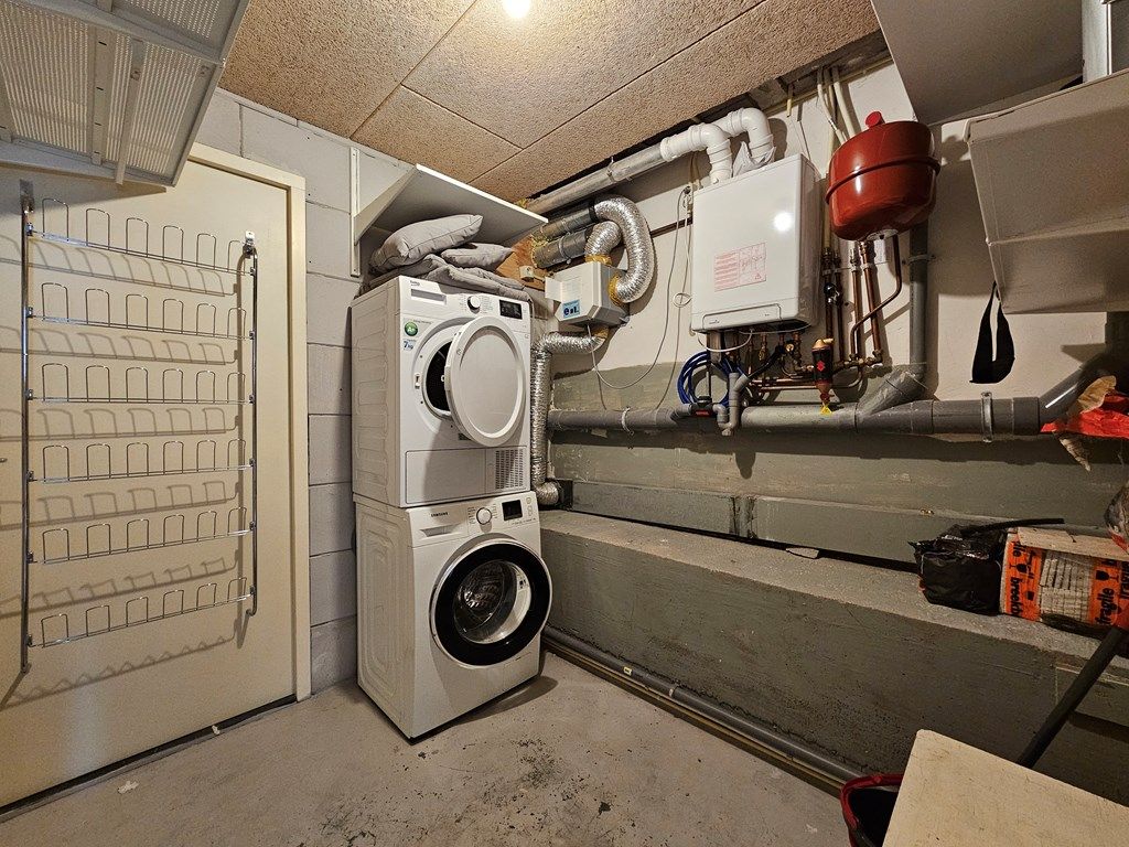 283c939d-db21-4a42-a92e-a9bb5fb5330c.jpg