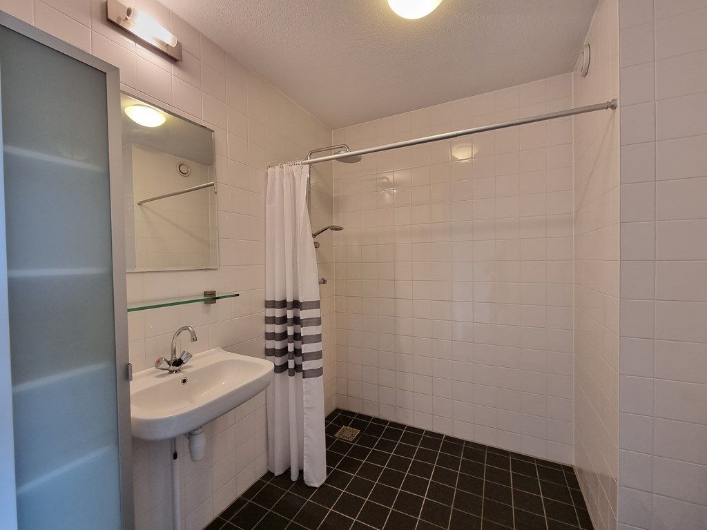 932fc000-b8aa-4156-9acd-a138d0fa9390.jpg